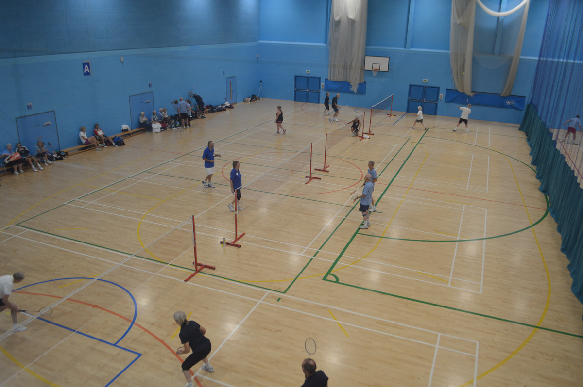 Badminton